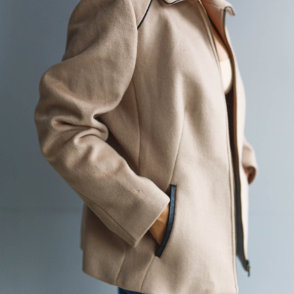 Cozy Neutral Fleece Collar Coat - Picture 3 of 6